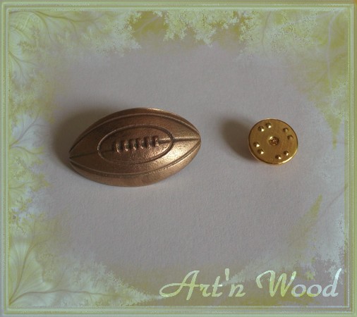 Pin's artisanal ballon de rugby 3cm en bronze doré